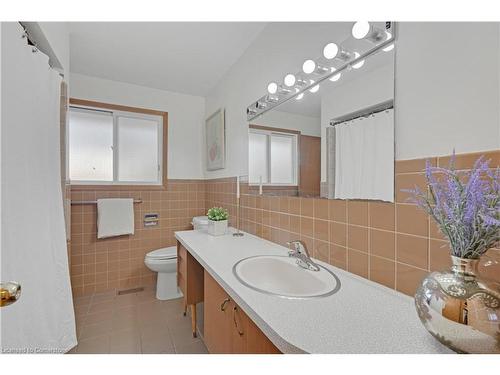 846 Mississauga Valley Boulevard, Mississauga, ON - Indoor Photo Showing Bathroom