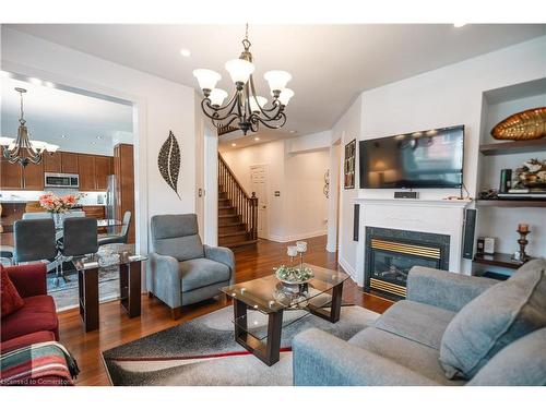 5431 Sundial Road, Burlington, ON - Indoor Photo Showing Living Room With Fireplace