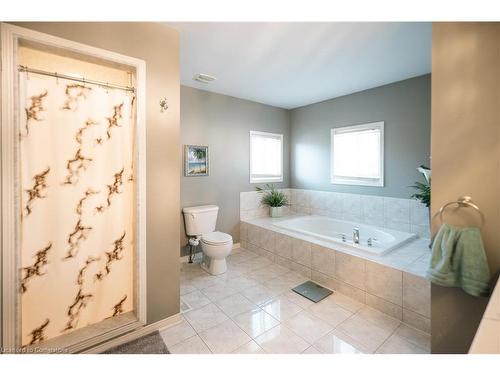 5431 Sundial Road, Burlington, ON - Indoor Photo Showing Bathroom