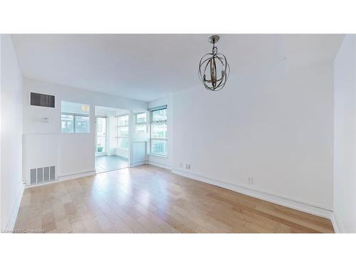 1704-50 Lombard Street, Toronto, ON - Indoor Photo Showing Other Room