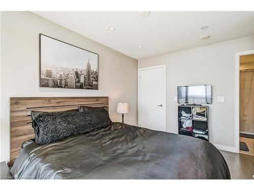 1413-1 Market Street, Toronto, ON - Indoor Photo Showing Bedroom