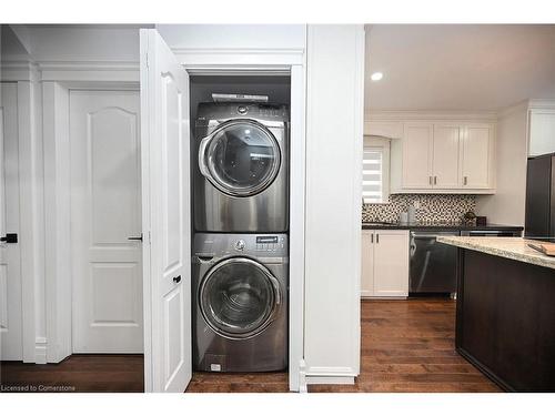 3845 Althorpe Circle, Mississauga, ON - Indoor Photo Showing Laundry Room