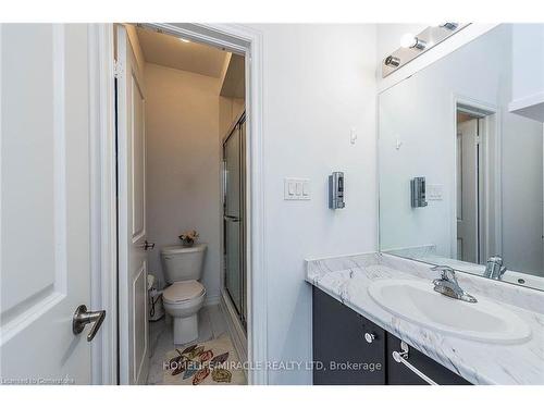 17 Bachelor Street Street, Brampton, ON - Indoor Photo Showing Bathroom