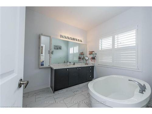 17 Bachelor Street Street, Brampton, ON - Indoor Photo Showing Bathroom