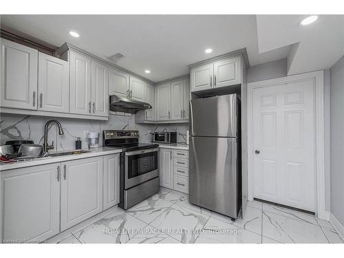 17 Bachelor Street Street, Brampton, ON - Indoor Photo Showing Kitchen With Stainless Steel Kitchen