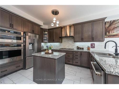 17 Bachelor Street Street, Brampton, ON - Indoor Photo Showing Kitchen With Stainless Steel Kitchen With Double Sink With Upgraded Kitchen