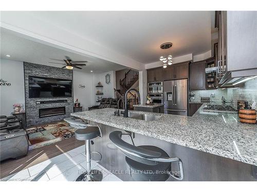 17 Bachelor Street Street, Brampton, ON - Indoor Photo Showing Kitchen With Double Sink With Upgraded Kitchen