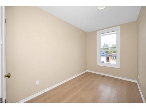 442 Mary Street, Hamilton, ON - Indoor Photo Showing Other Room