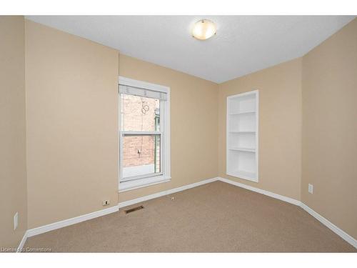 442 Mary Street, Hamilton, ON - Indoor Photo Showing Other Room