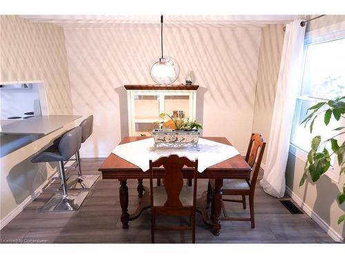 99 Linden Lane, Innisfil, ON - Indoor Photo Showing Dining Room