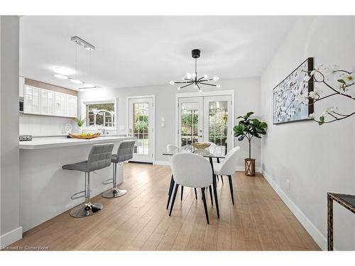 7 Veery Place, Toronto, ON - Indoor Photo Showing Dining Room