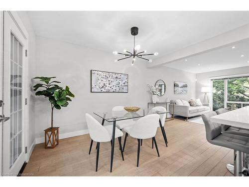 7 Veery Place, Toronto, ON - Indoor Photo Showing Dining Room