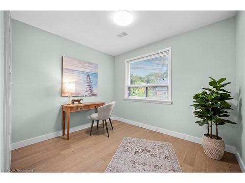 7 Veery Place, Toronto, ON - Indoor Photo Showing Other Room