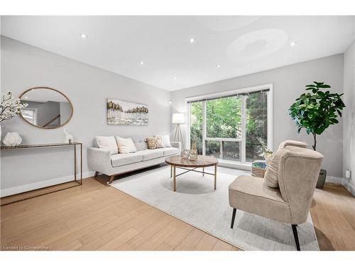 7 Veery Place, Toronto, ON - Indoor Photo Showing Living Room