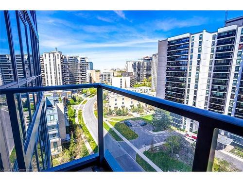 10-56 Forest Manor Road, Toronto, ON - Outdoor With Balcony