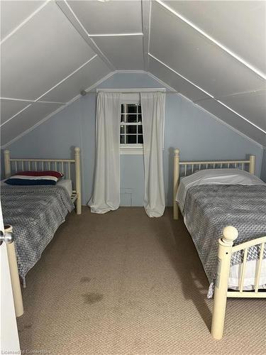 376 Elmwood Avenue, Crystal Beach, ON - Indoor Photo Showing Bedroom