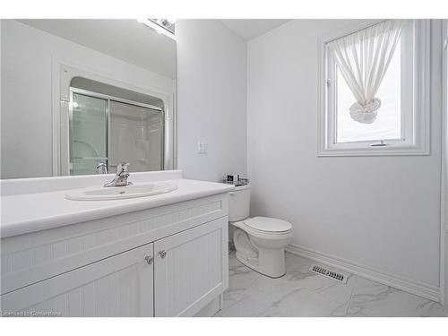 6074 Pauline Drive, Niagara Falls, ON - Indoor Photo Showing Bathroom