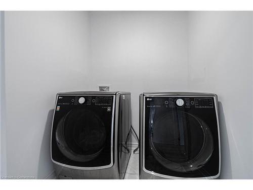 6074 Pauline Drive, Niagara Falls, ON - Indoor Photo Showing Laundry Room