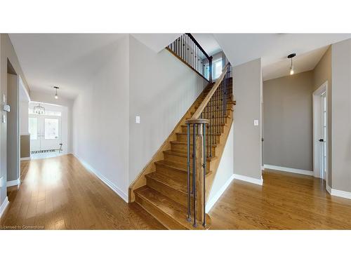 2436 North Ridge Trail, Oakville, ON - Indoor Photo Showing Other Room