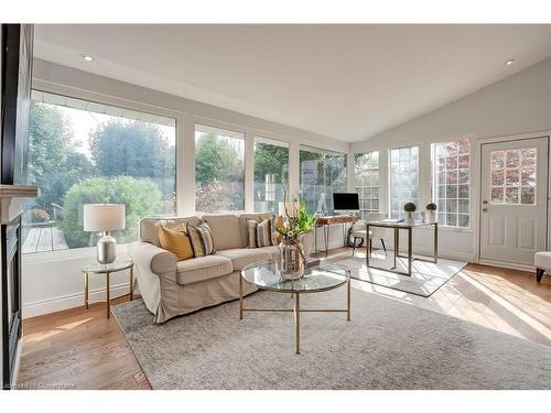 414 Southland Crescent, Oakville, ON - Indoor Photo Showing Living Room With Fireplace