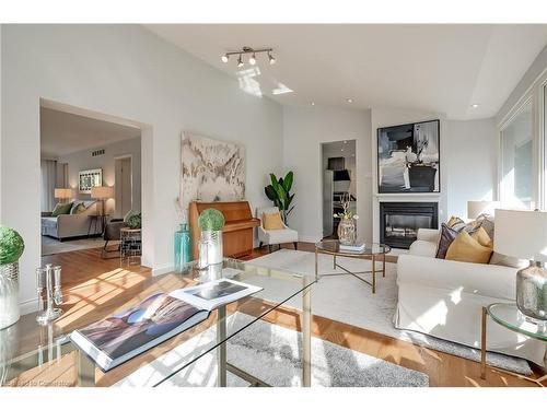 414 Southland Crescent, Oakville, ON - Indoor Photo Showing Living Room With Fireplace