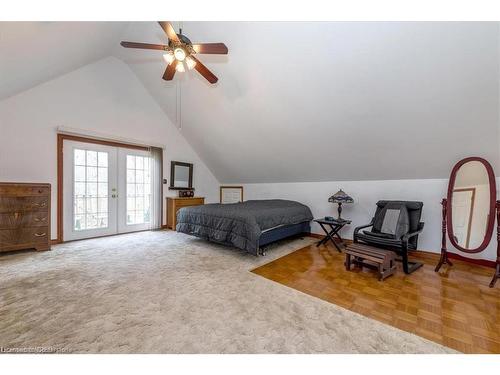 4264 Lakeview Drive, Ramara, ON - Indoor Photo Showing Bedroom