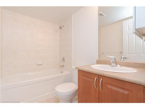 603-208 Enfield Place, Peel, ON - Indoor Photo Showing Bathroom