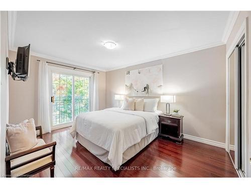 1428 Petrie Way, Mississauga, ON - Indoor Photo Showing Bedroom