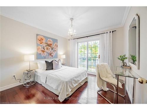 1428 Petrie Way, Mississauga, ON - Indoor Photo Showing Bedroom