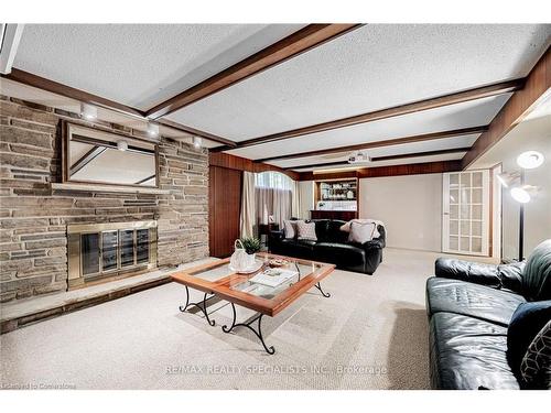 1428 Petrie Way, Mississauga, ON - Indoor Photo Showing Living Room With Fireplace