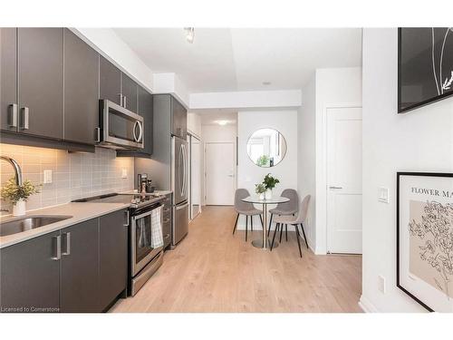 610-7895 Jane Street, Vaughan, ON - Indoor Photo Showing Kitchen With Stainless Steel Kitchen With Upgraded Kitchen