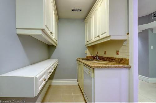 100 Old Mill Road, Toronto, ON - Indoor Photo Showing Laundry Room