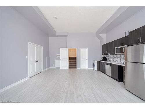 50 Mccardy Court, Caledon, ON - Indoor Photo Showing Kitchen