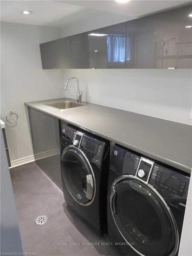 Lower-254 Hampton Road, Burlington, ON - Indoor Photo Showing Laundry Room