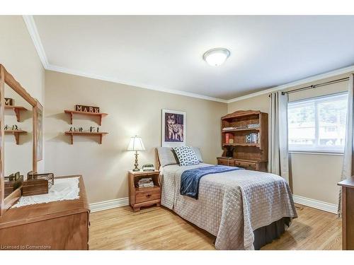 1636 Glen Rutley Circle, Mississauga, ON - Indoor Photo Showing Bedroom