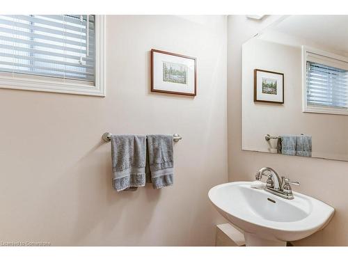 1636 Glen Rutley Circle, Mississauga, ON - Indoor Photo Showing Bathroom