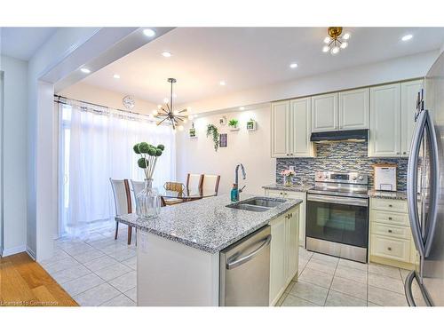 312 Bedrock Drive, Hamilton, ON - Indoor Photo Showing Kitchen With Stainless Steel Kitchen With Double Sink With Upgraded Kitchen