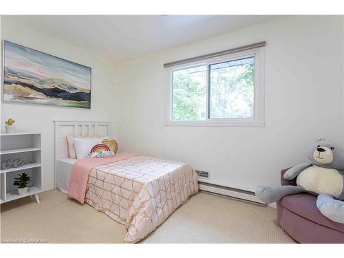 2150 Elmhurst Avenue, Oakville, ON - Indoor Photo Showing Bedroom