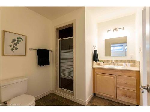 2150 Elmhurst Avenue, Oakville, ON - Indoor Photo Showing Bathroom