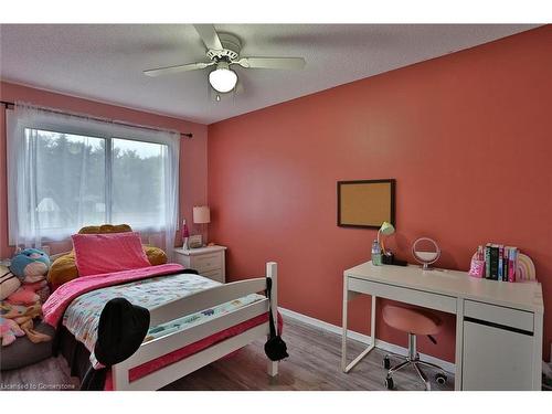 76 Queensdale Crescent, Guelph, ON - Indoor Photo Showing Bedroom