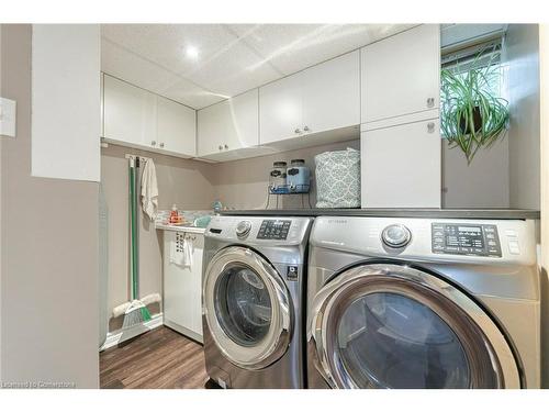 1 Ellendale Crescent, Brampton, ON - Indoor Photo Showing Laundry Room