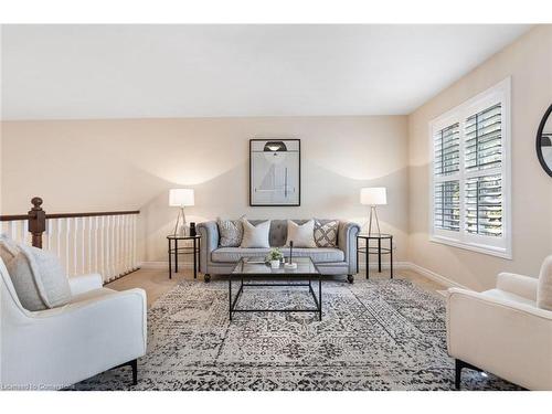 42 Butternut Grove Lane, Hamilton, ON - Indoor Photo Showing Living Room