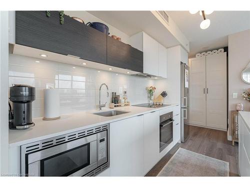 2204-20 Thomas Riley Road, Toronto, ON - Indoor Photo Showing Kitchen With Upgraded Kitchen