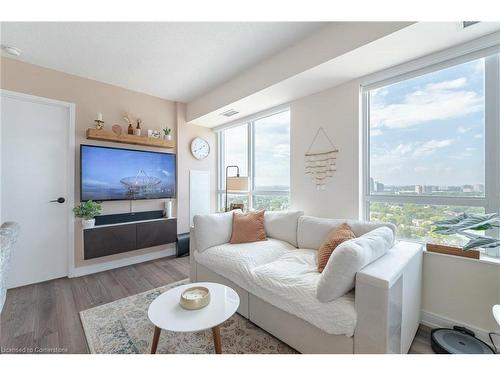 2204-20 Thomas Riley Road, Toronto, ON - Indoor Photo Showing Living Room