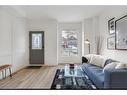 40 Fullerton Avenue, Hamilton, ON  - Indoor Photo Showing Living Room 