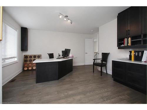 3025 Annalysse Drive, Orillia, ON - Indoor Photo Showing Kitchen