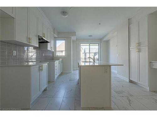 3273 Sixth Line, Oakville, ON - Indoor Photo Showing Kitchen