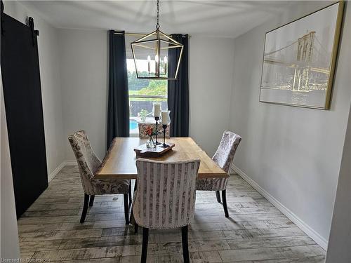 927 Farnham Road, London, ON - Indoor Photo Showing Dining Room