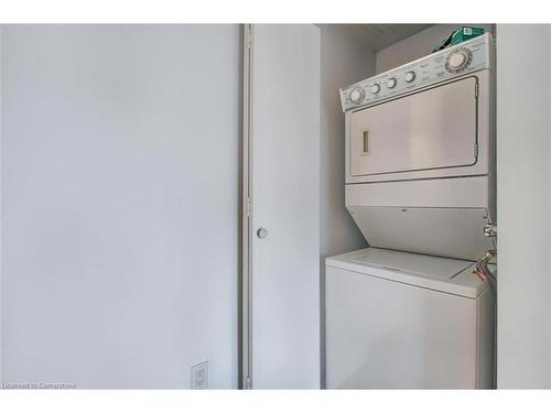 601-60 Byng Avenue, Toronto, ON - Indoor Photo Showing Laundry Room