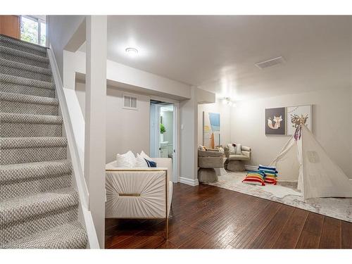 2165 Meadowbrook Road, Burlington, ON - Indoor Photo Showing Other Room